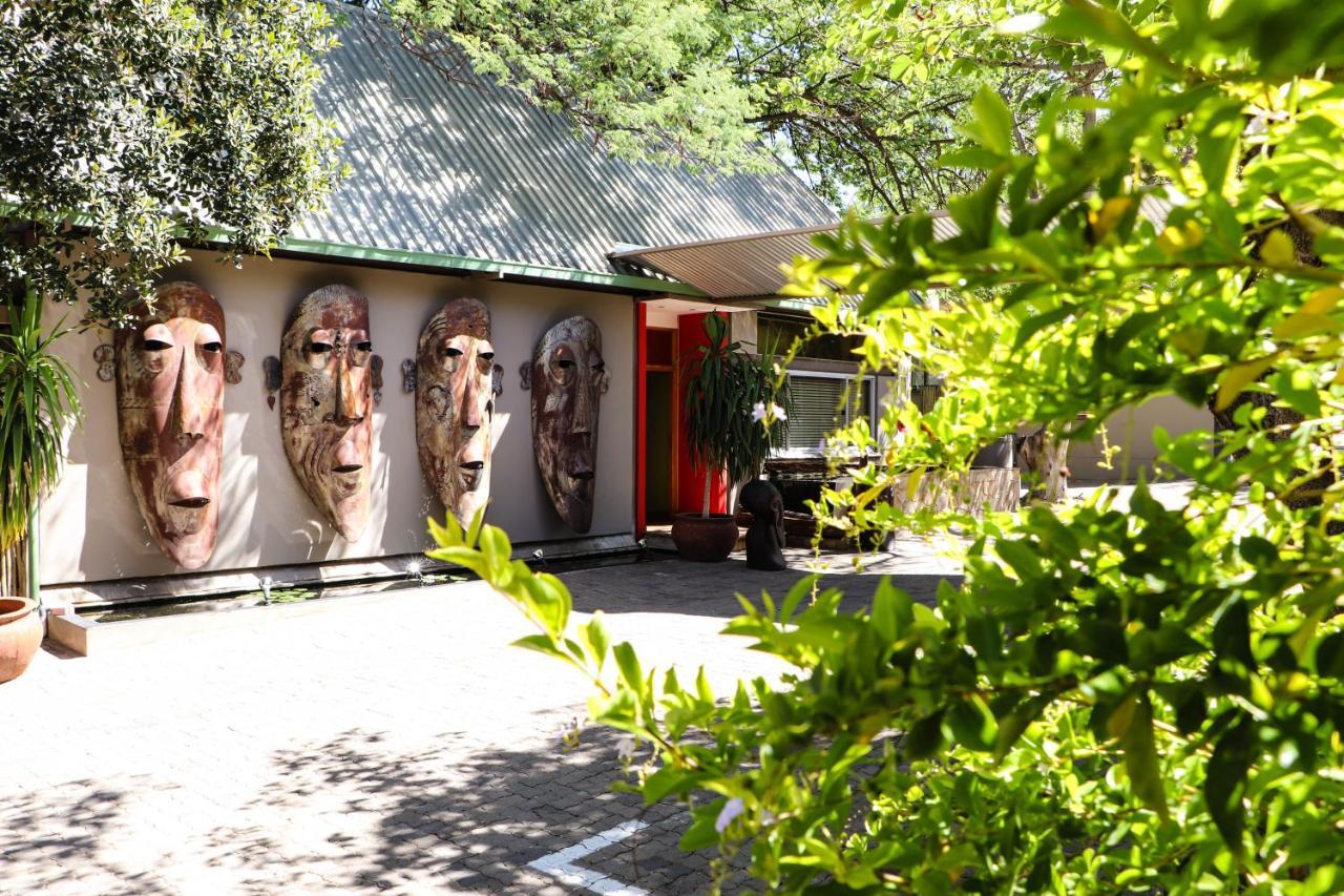 Aps Guesthouse Windhoek Exteriör bild